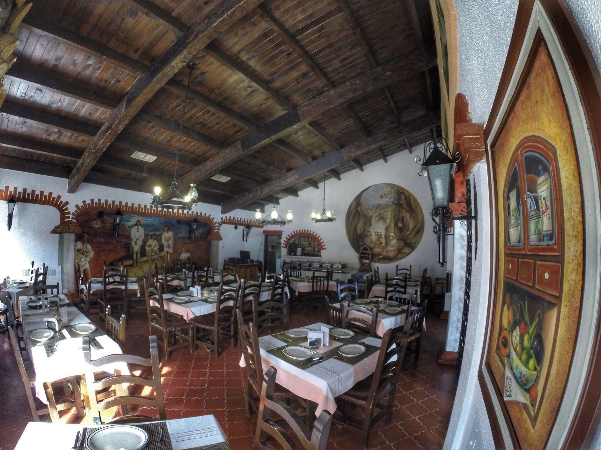 Hotel Parador Santa Cruz Creel Exterior photo